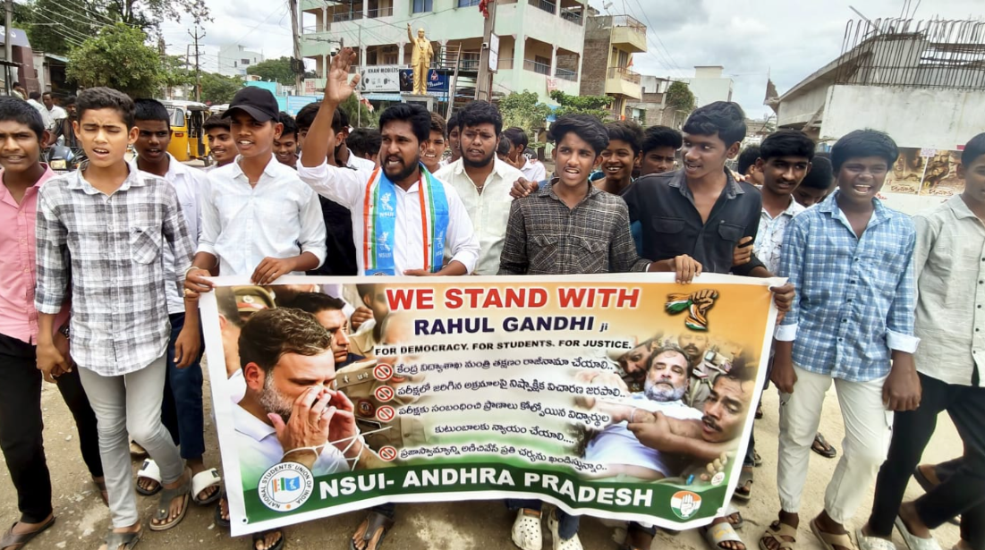 NEET అక్రమాలపై కేంద్ర విద్యాశాఖ మంత్రి రాజీనామా చేయాలి-NSUI రాష్ట్ర ఉపాధ్యక్షులు మద్దెల అమృత్ తేజ